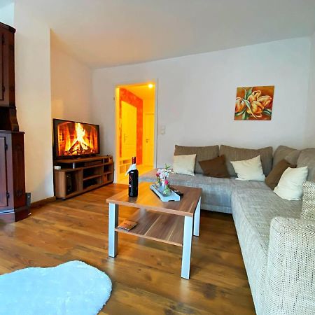 Schoene Fewo Moselblick Wlan Netflix Freizeitpark Apartman Klotten Kültér fotó